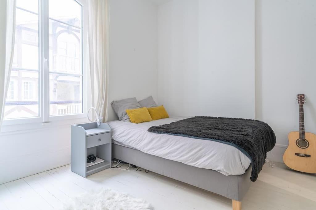 Appartement Grand Duplex Montmartre à Paris Extérieur photo